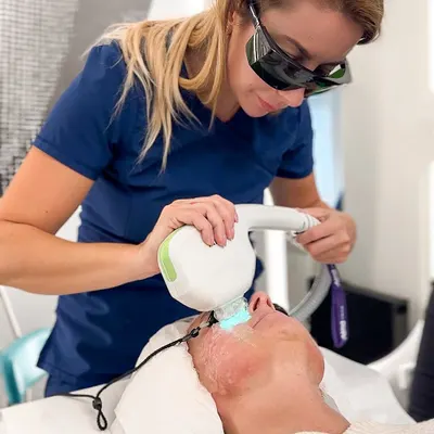 Z44 Mariposa Estetic